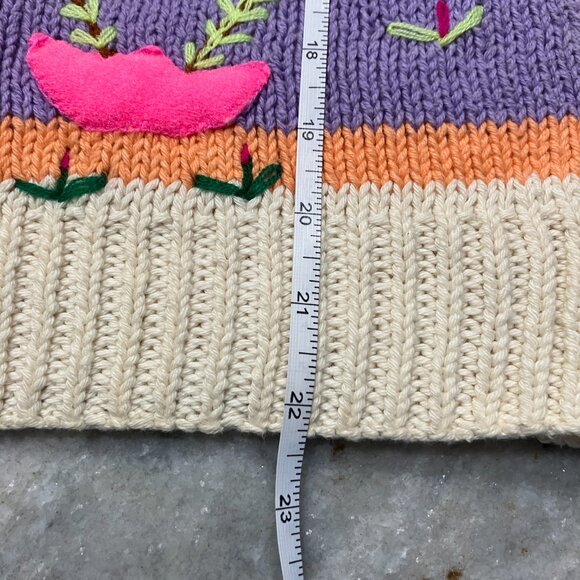 Peruvian Hand Decorated "Family" Sweater Size M/L EUC - Picture 11 of 12